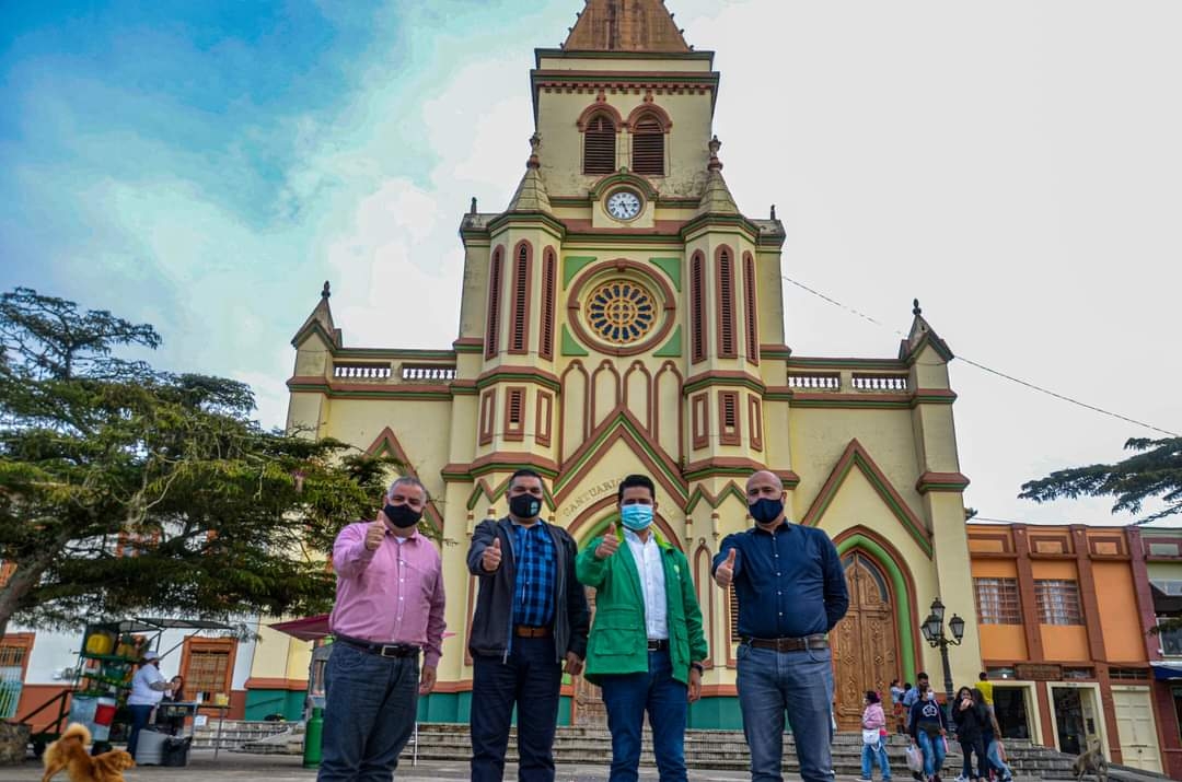 En el municipio de Urrao se firmó la Alianza del Oro Verde