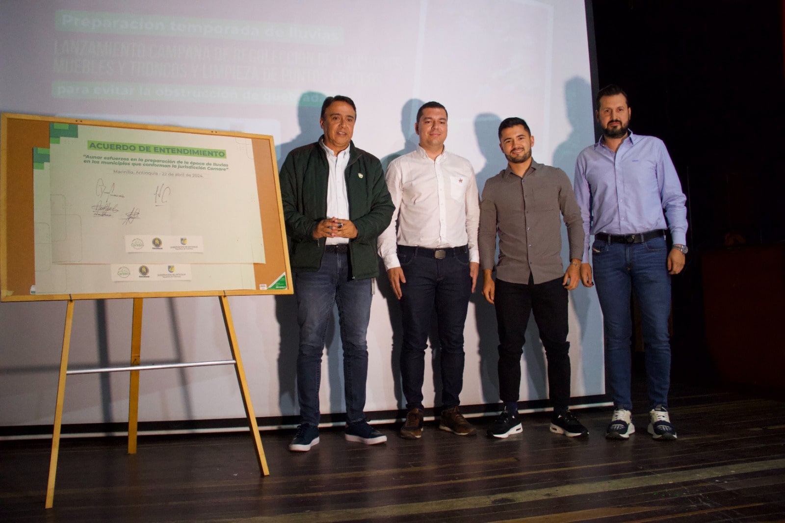 En el Día de la Tierra, Dagran y Cornare lanzan campaña para limpiar cuencas y quebradas