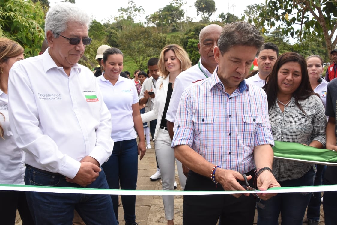 “Las vías marcan la diferencia y dignifican la calidad de vida”