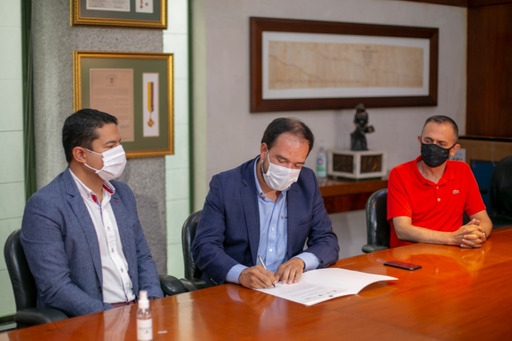 El IDEA e Inficaldas firman Acuerdo de Voluntades