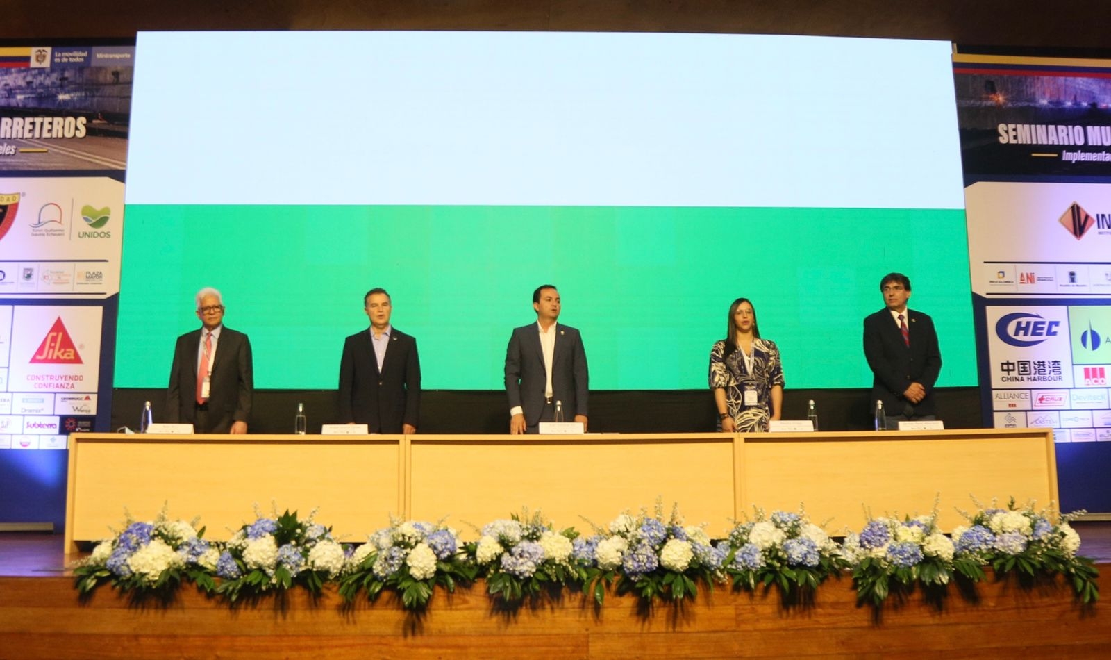 “En materia de túneles tenemos tres grandes retos, el más importante, la construcción de uno entre el Suroeste y el Chocó”