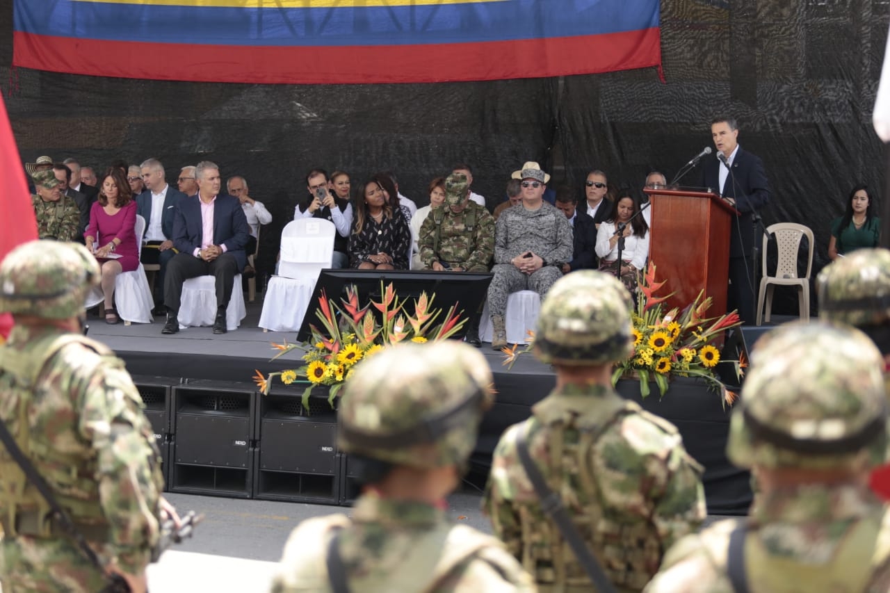 Hoy, como hace 200 años, nuestras fuerzas armadas siguen defendiendo la libertad y la vida de todos los ciudadanos
