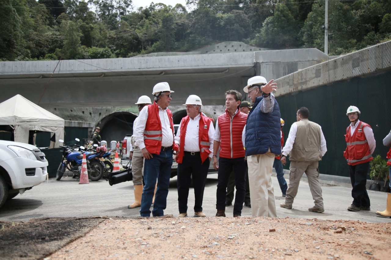 “El túnel de Oriente es ejemplo de buena ingeniería, de costos razonables, honestidad, honradez, decencia y trabajo digno”