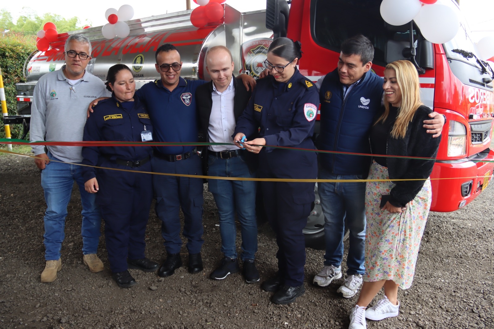 Con la instalación del Sistema de Alerta y Monitoreo, SAMA, y la puesta al servicio de un carrotanque, el Dagran fortalece el conocimiento del riesgo y la capacidad de respuesta en La Ceja