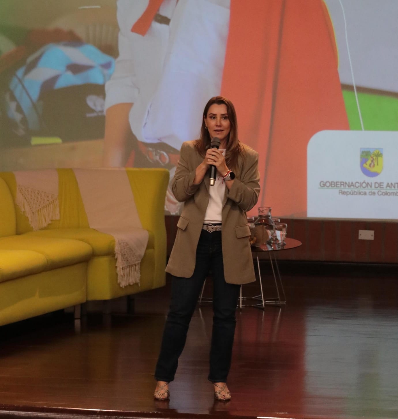 La Gobernación de Antioquia ayudará a las primeras damas y gestores sociales del departamento a impulsar proyectos con recursos de cooperación internacional