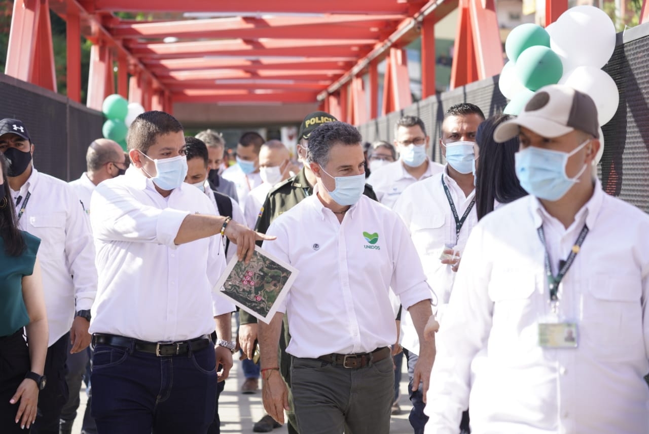 Gobernador de Antioquia recorrió importantes obras en el municipio de Andes y asumió compromisos para seguir apoyando el desarrollo del municipio
