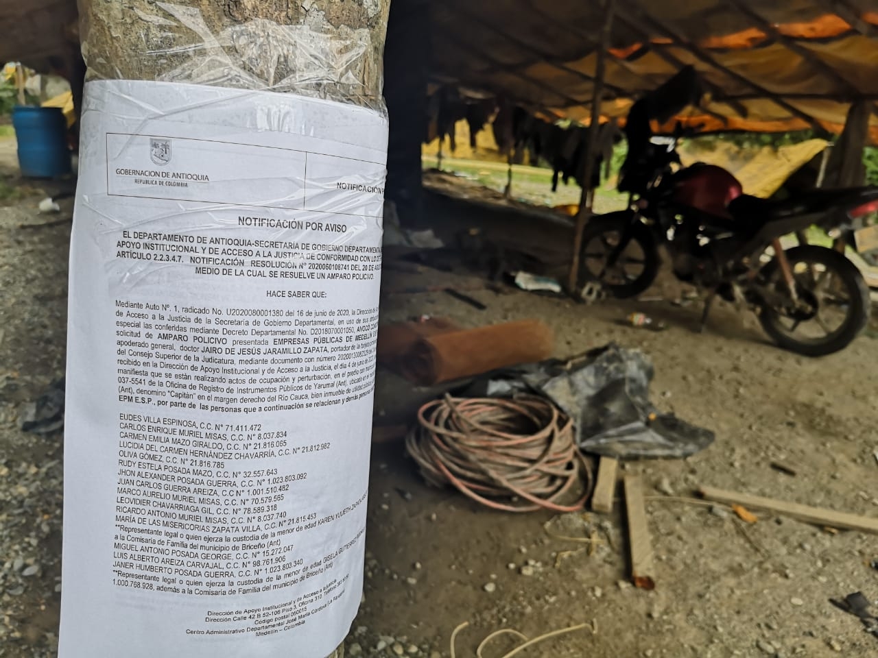 Gobernación de Antioquia notificó la decisión de amparo policivo para restitución de predio a Empresas Públicas de Medellín en el municipio de Briceño