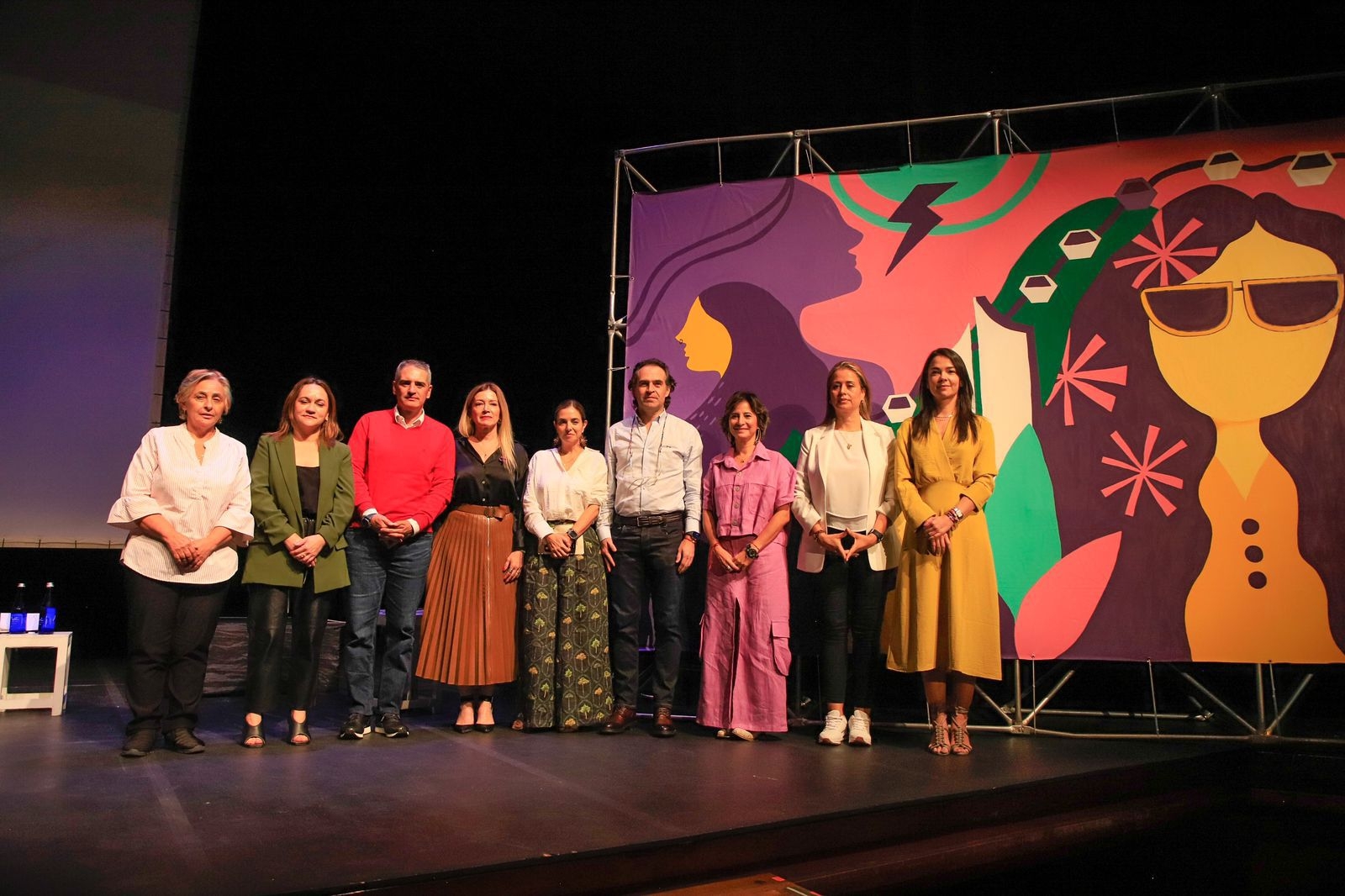 A través de la Alianza para la Igualdad, los Gobiernos de Antioquia y Medellín se comprometen con el cierre de brechas de género