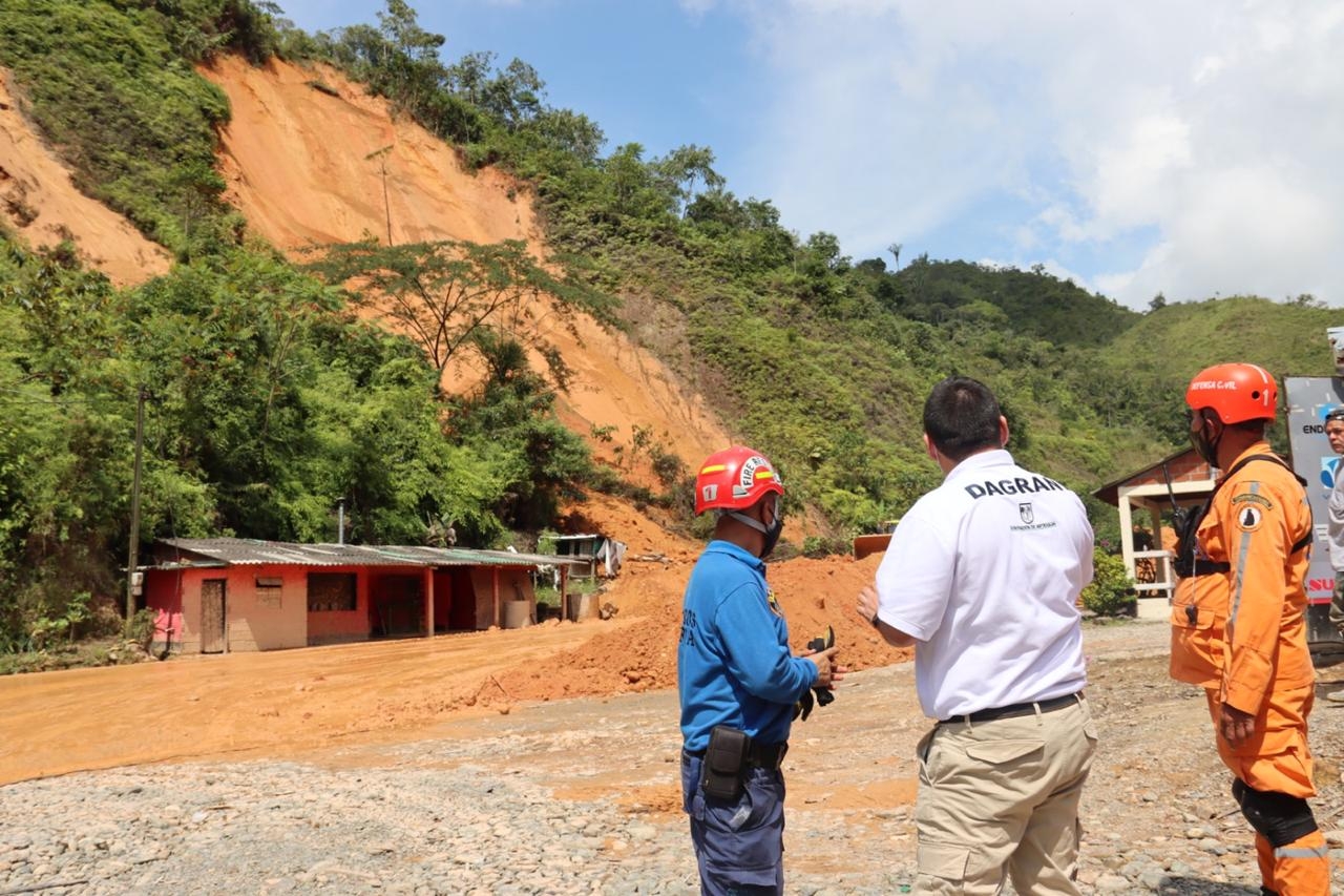 Unas 30 personas deberán ser evacuadas tras el movimiento en masa de esta mañana en la autopista Medellín-Bogotá