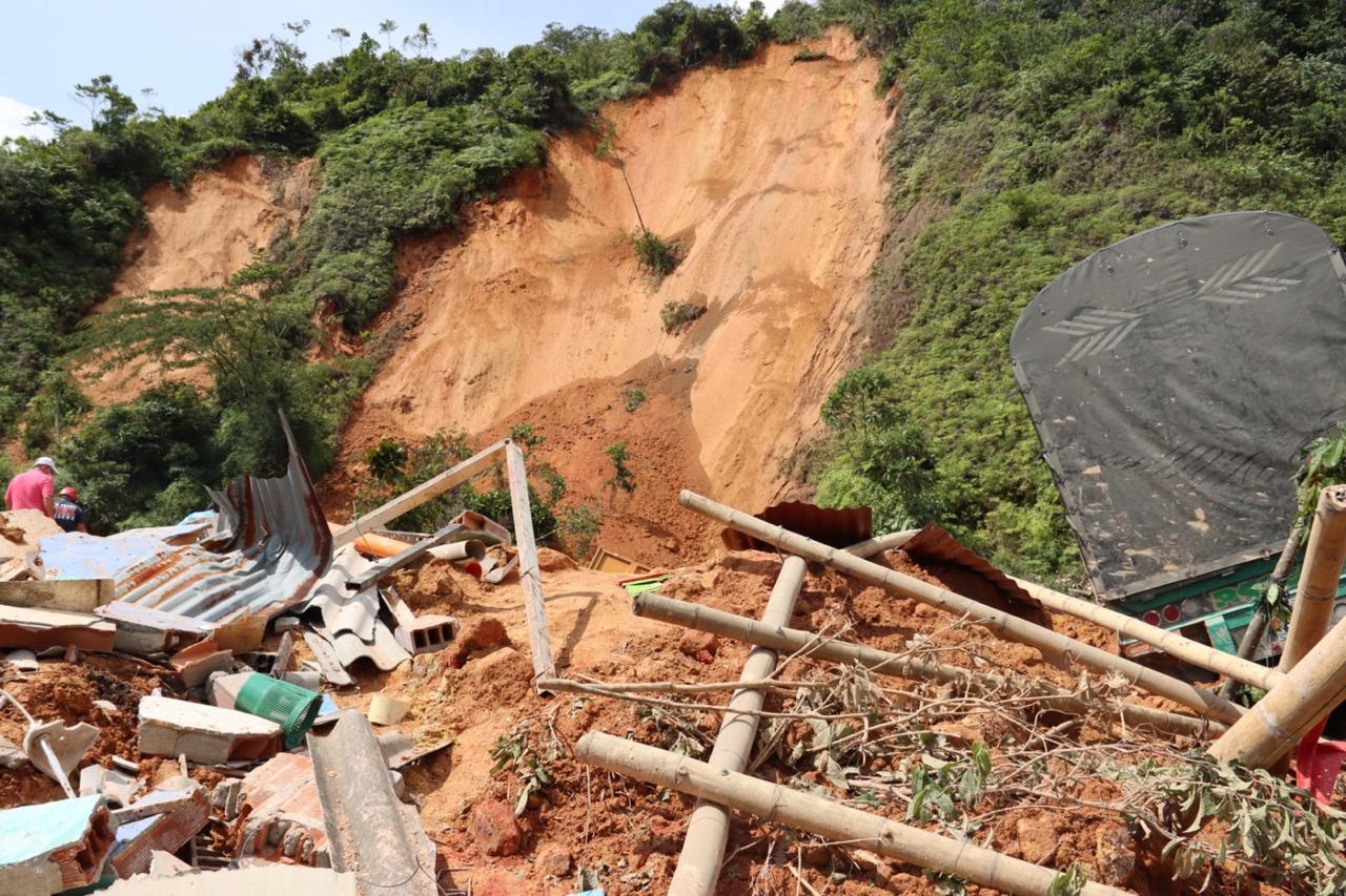 Identificadas las víctimas del movimiento en masa que cayó en la mañana de este sábado sobre la autopista Medellín-Bogotá