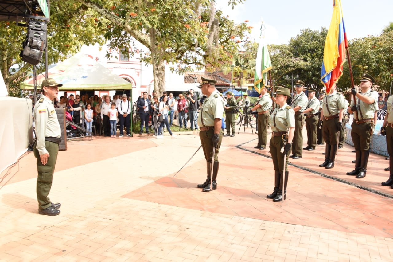 Guatapé primer municipio en Colombia con Policía Turística