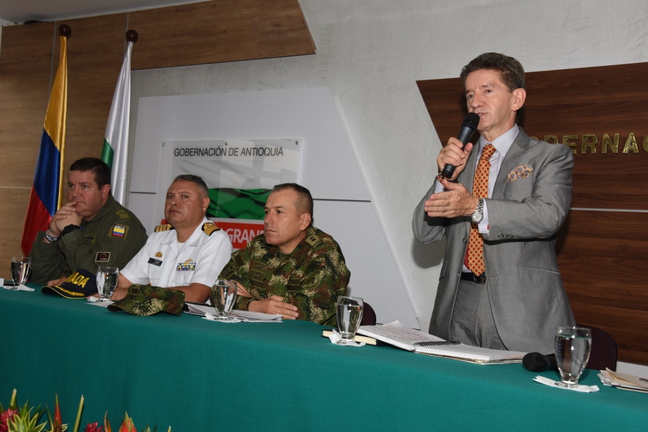 Algunos temas abordados por el gobernador luego del Consejo de Seguridad Departamental