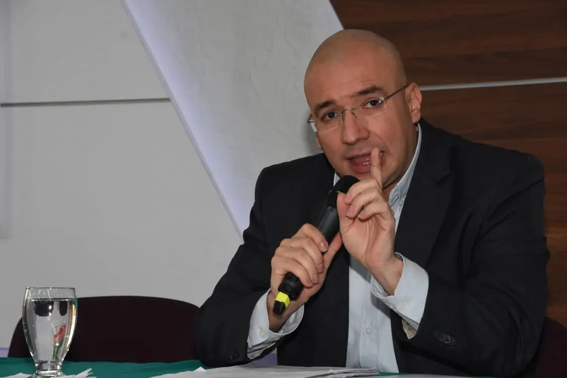 Algunos temas sobre parques educativos que el Secretario de Educación abordó con los medios en la rueda de prensa