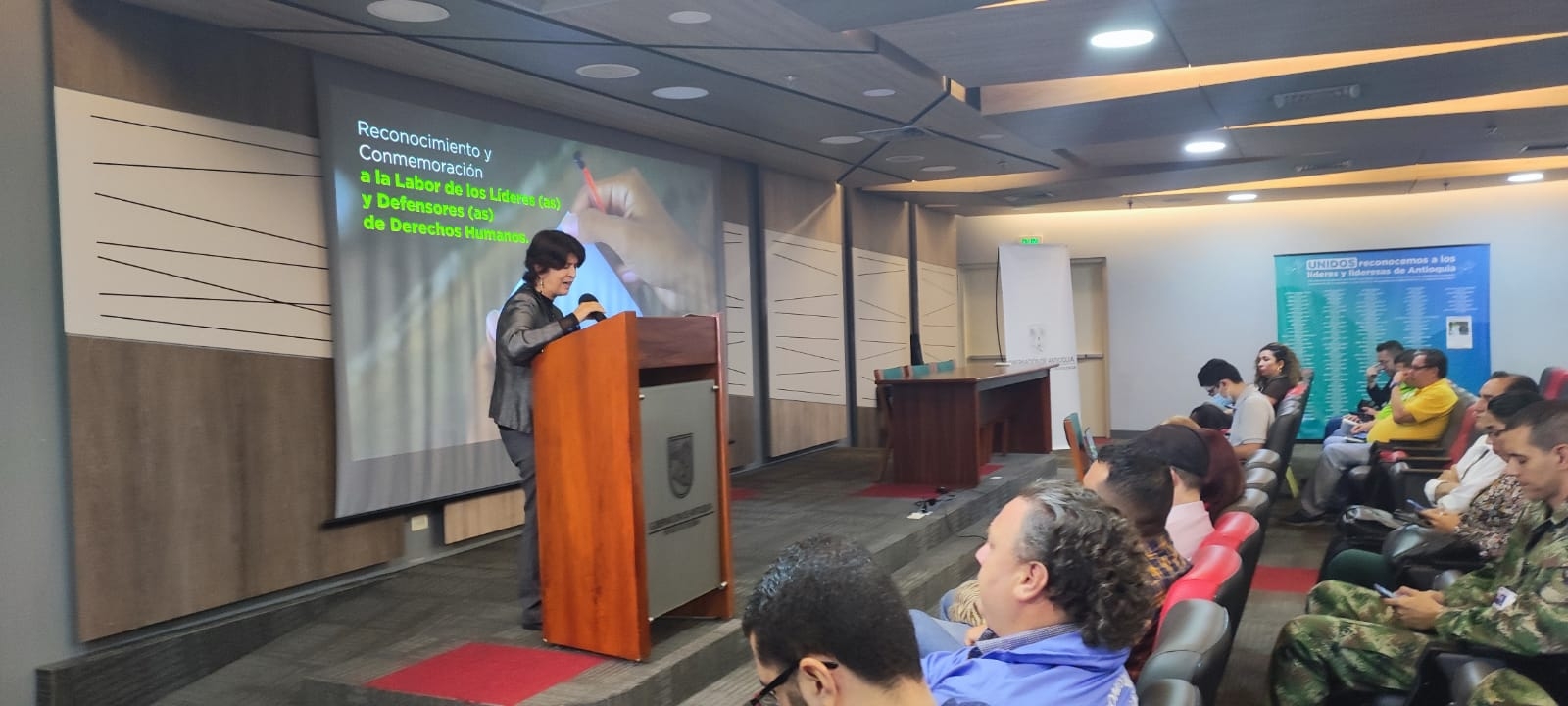 Reconocimiento y Conmemoración a la labor de los Líderes (as) y Defensores (as) de Derechos Humanos