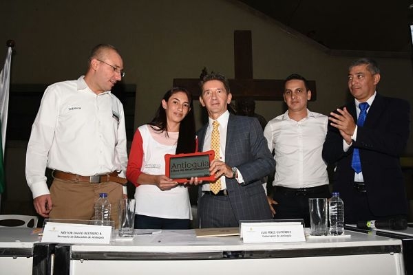 "Quiero aprender a leer y a escribir mis sueños"