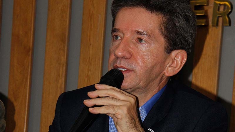 Disolvemos Savia Salud o la salva el Gobierno Nacional