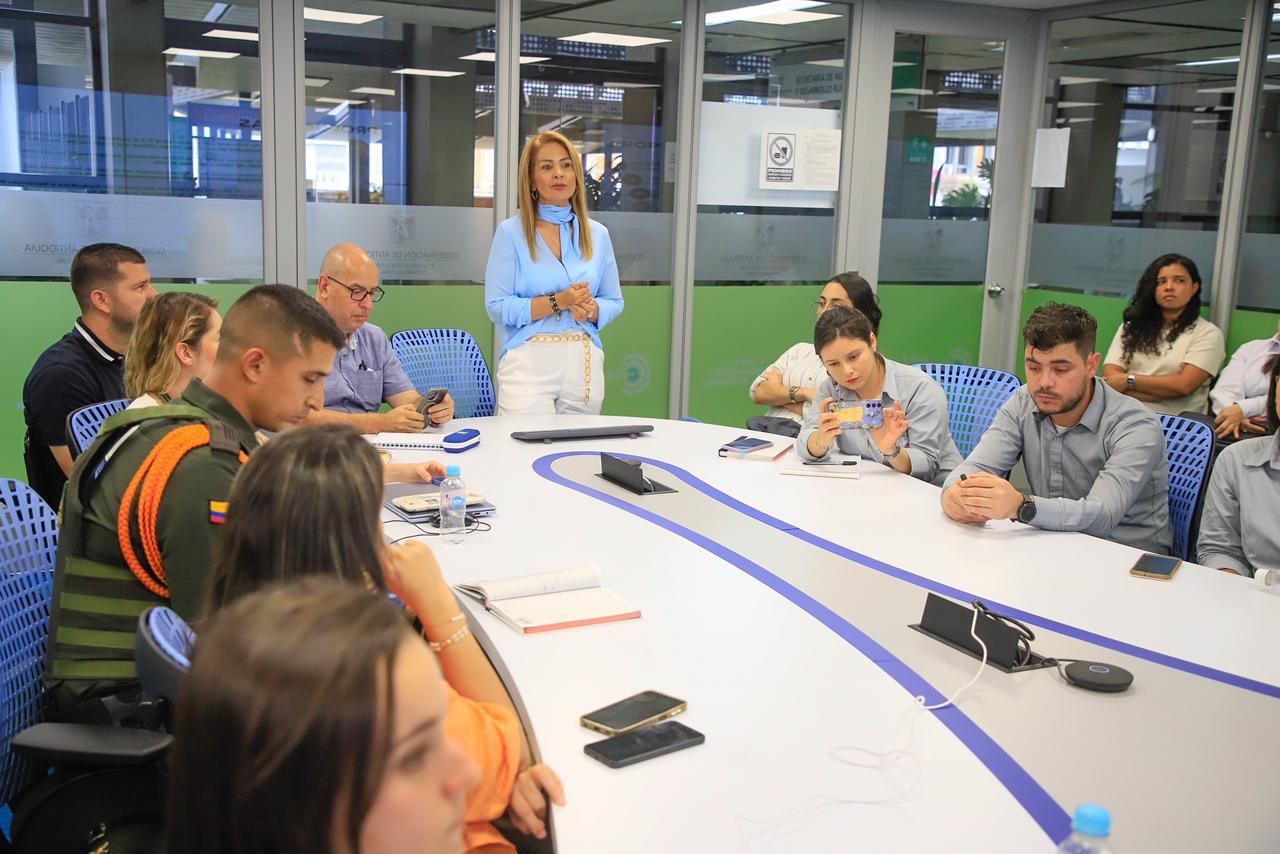 Para enfrentar la práctica ilegal del sacrificio animal, la Gobernación de Antioquia y representantes de las plantas de beneficio del departamento definen estrategias conjunta