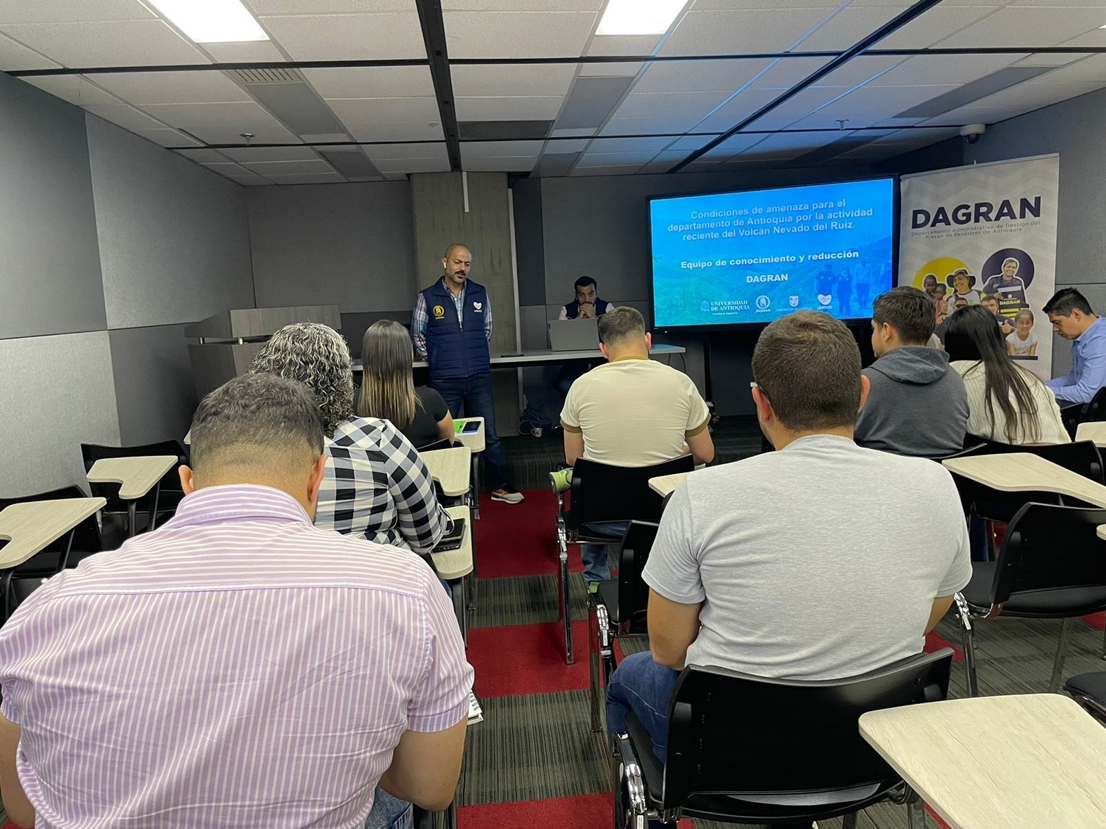 Dagran se reunió con 9 consejos municipales de gestión del riesgo de desastres para socializar análisis sobre actividad del volcán Nevado del Ruiz y su incidencia en Antioquia