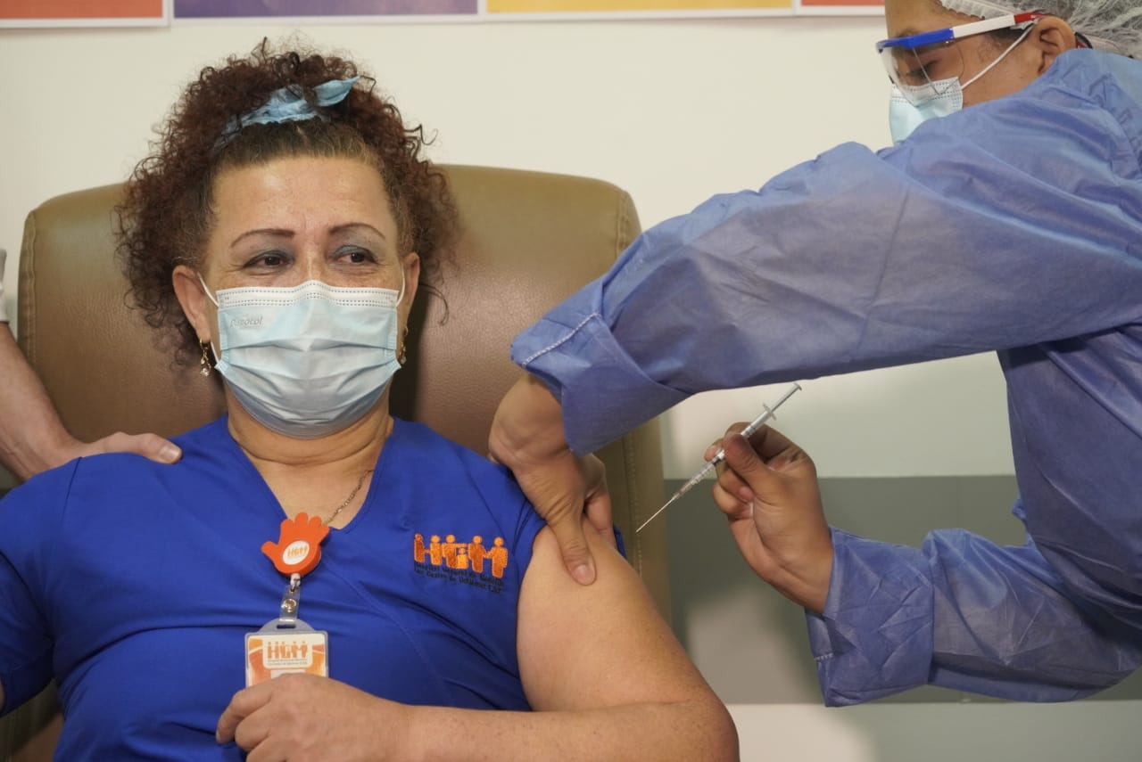 Inició el proceso de vacunación en el departamento de Antioquia
