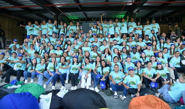 "Estoy seguro de que este programa seguirá creciendo gracias a la labor de los jóvenes en sus territorios”, dijo el Gobernador Andrés Julián en el lanzamiento de Jóvenes Pa’ Lante 2025