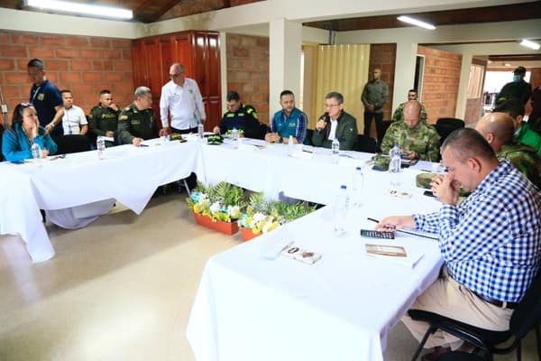 Publicar el cartel de los cabecillas de estructuras criminales y pago de recompensa por su captura, entre las decisiones adoptas en Consejo de Seguridad hoy en Anorí