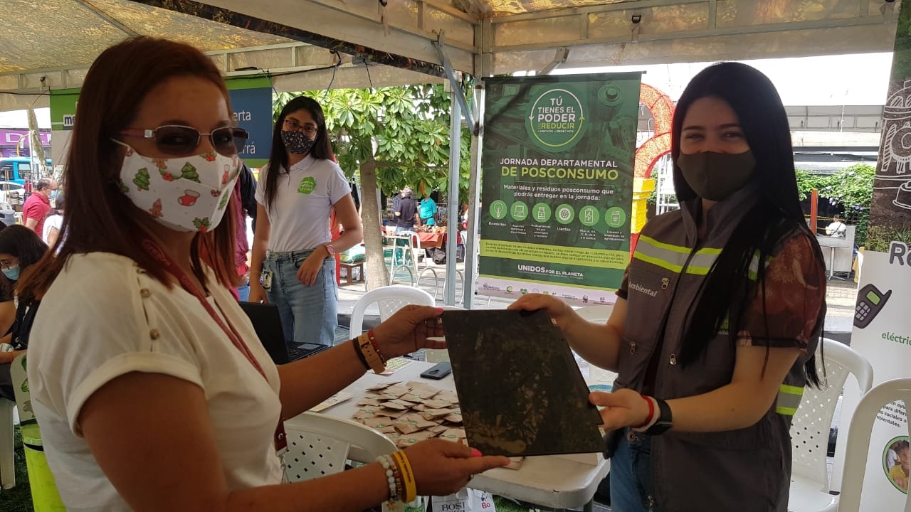7,68 toneladas de residuos peligrosos fueron recolectadas en la Primera Jornada Departamental de Posconsumo en Antioquia
