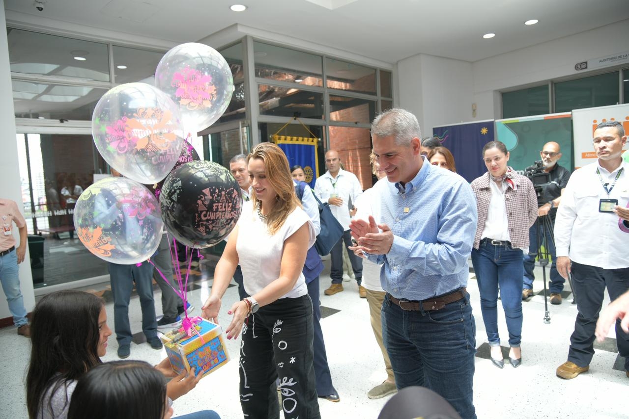 Niños, niñas y jóvenes de toda Antioquia son intervenidos en la jornada de cirugías gratuitas “100 Sonrisas”