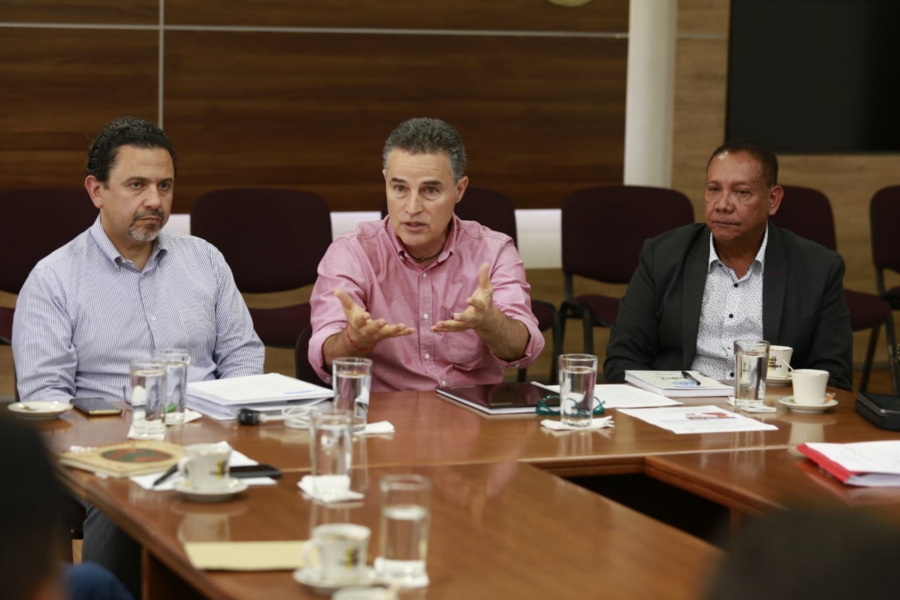 Con líderes sociales, deportivos y culturales, se priorizaron las inversiones en el corregimiento El Guáimaro de Tarazá