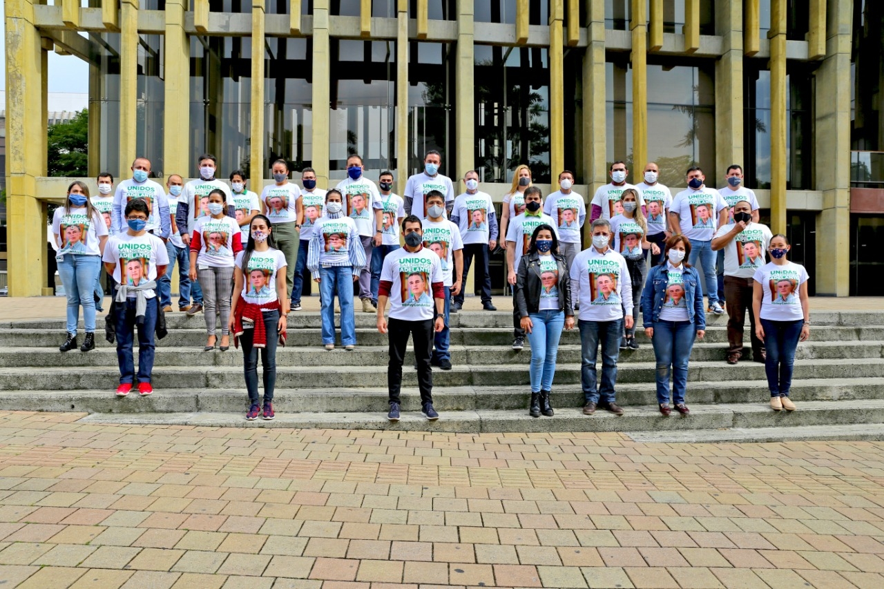 Gabinete departamental acompañó la siembra del Árbol de la Vida y la Libertad, como homenaje a Aníbal Gaviria Correa