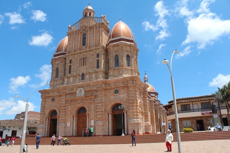 Invitación a puebliar por Antioquia en Semana Santa
