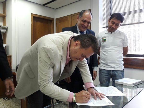 A control los cultivos de cítricos de Támesis y Tarso