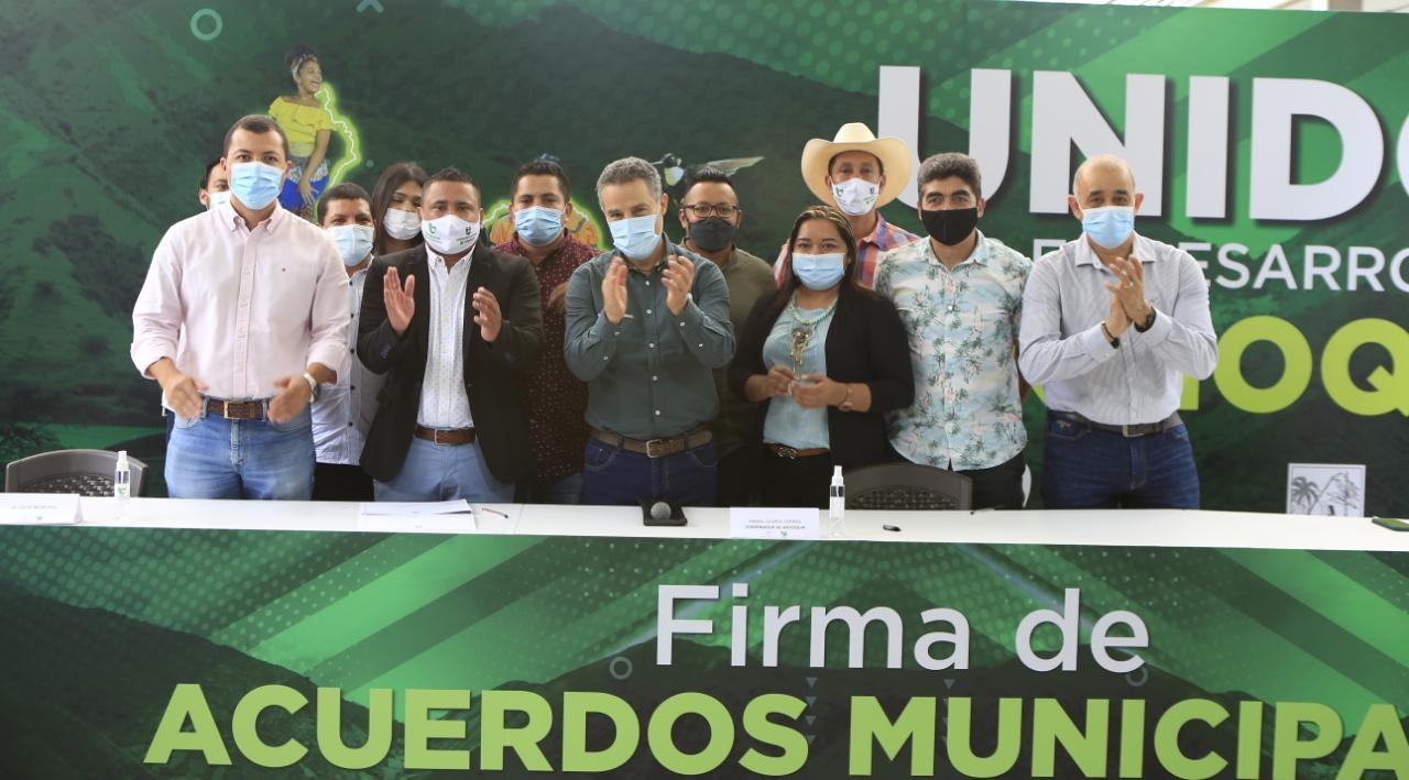Un total de 520 nuevos compromisos suscribió la Gobernación de Antioquia en la penúltima jornada de Acuerdos Municipales