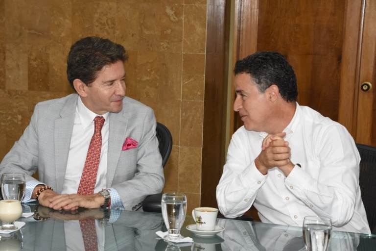 Comienza el empalme, enmarcado en armonía y respeto